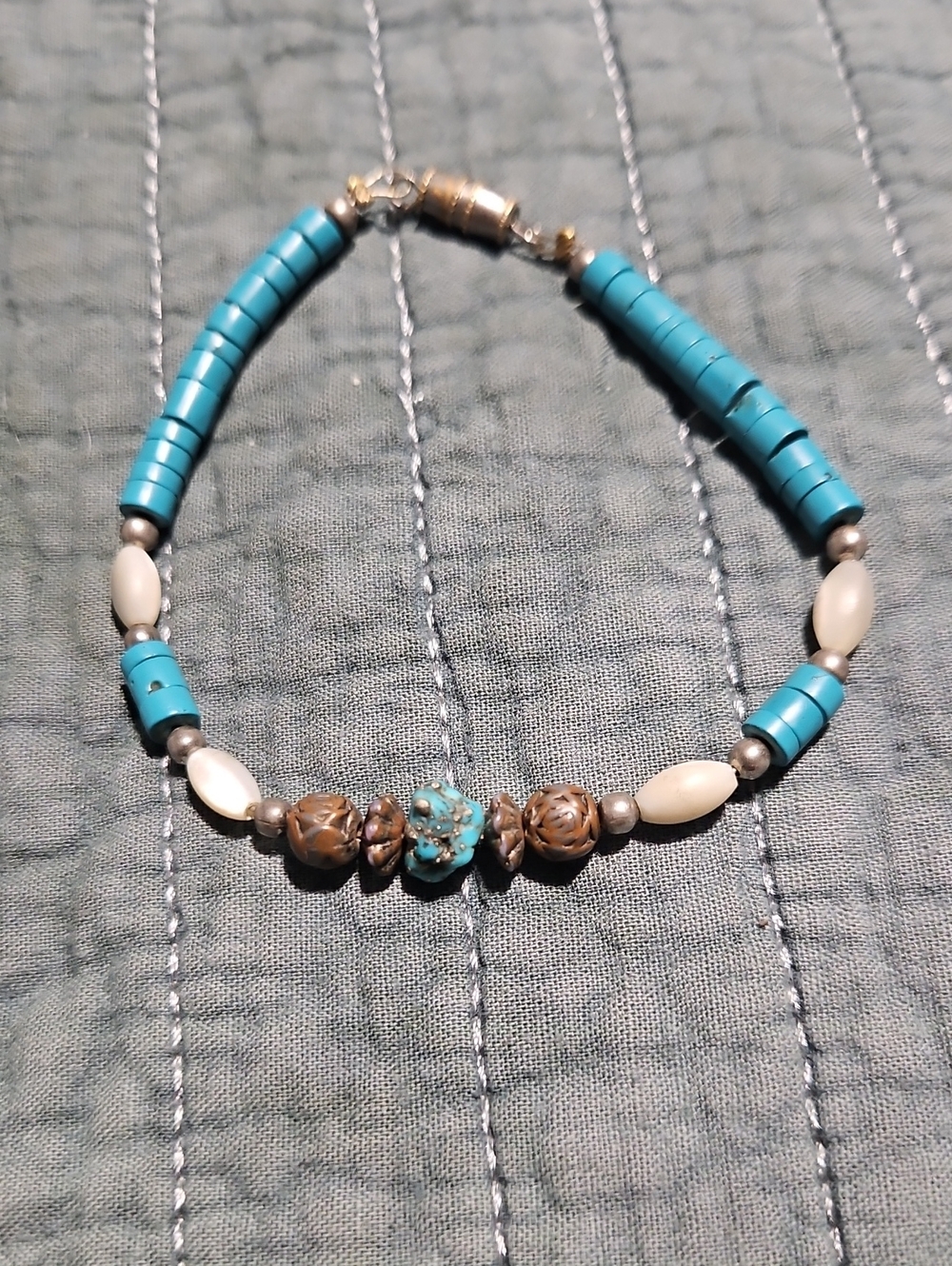 🌴Turquoise and Cream Bead Bracelet - Unbranded Women's Jewelry